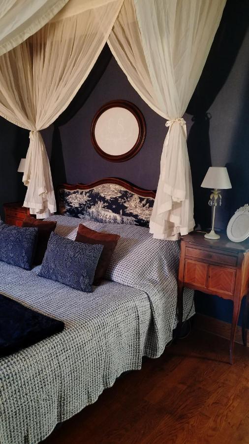 Bed and Breakfast Logis Les Remparts Байе Экстерьер фото